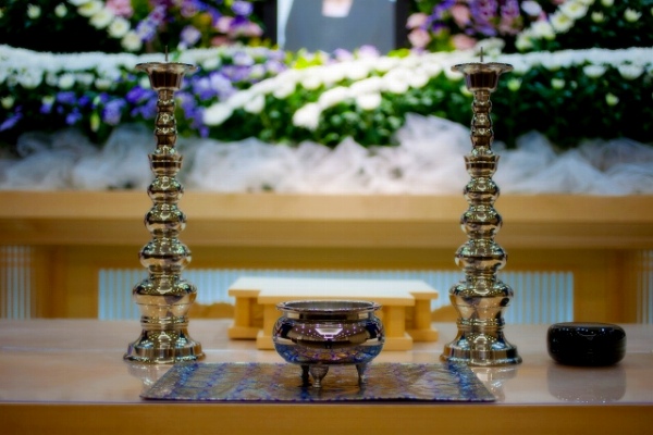 「直葬」で葬儀費用を安く抑える方法